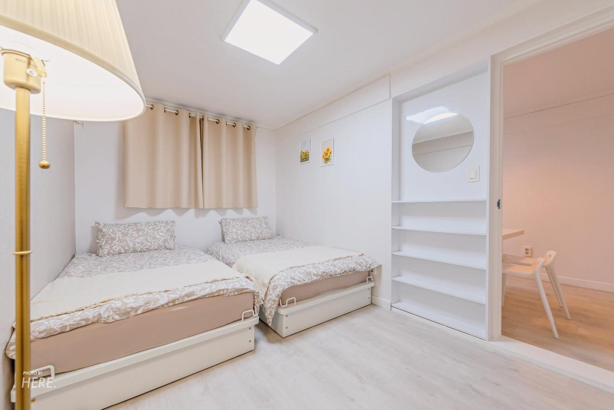 Seeu House Hongdae Seoul Bilik gambar