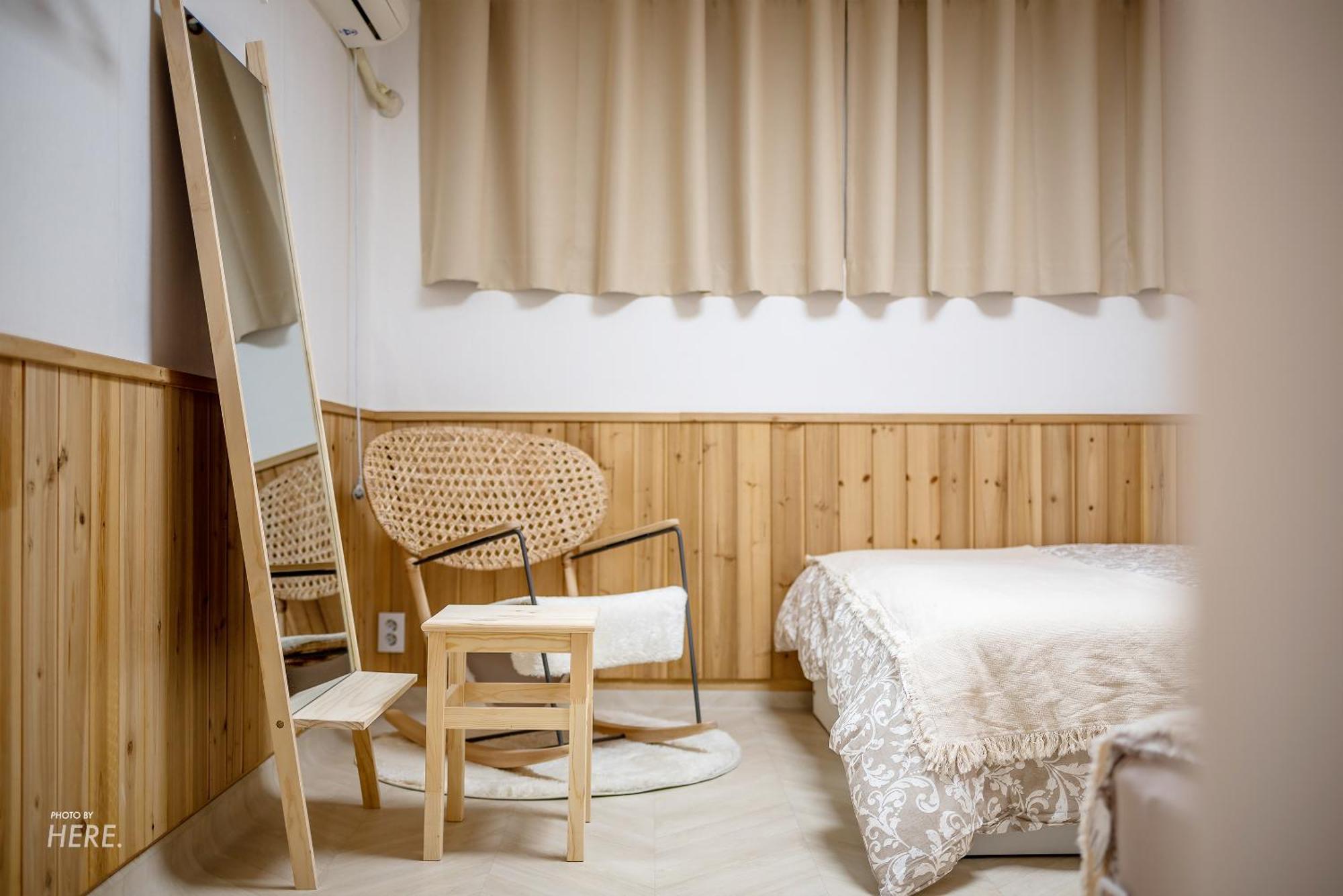 Seeu House Hongdae Seoul Bilik gambar
